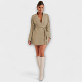 Lina - Vestido blazer com decote em V