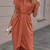 Caia - Vestido Médio Envelope