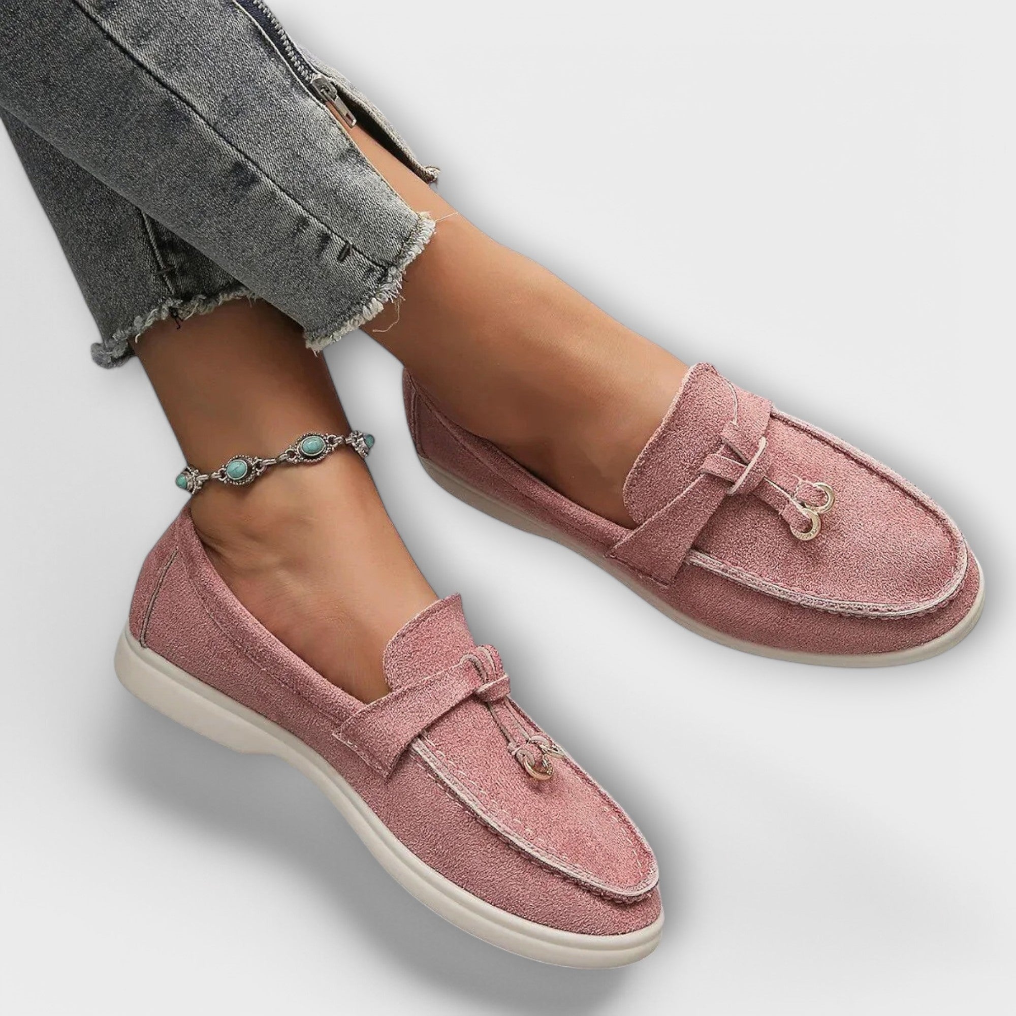 Zélia - Mocassins Femininos Beiges com Cordão Decorativo